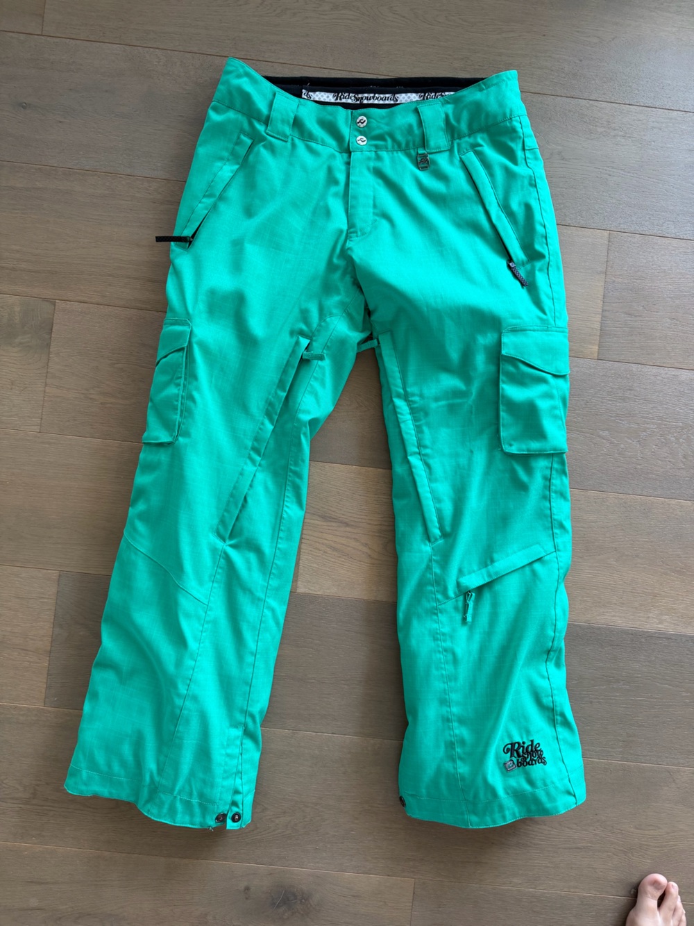 Women's Ski & Snow Pants in Bright Aqua Green
